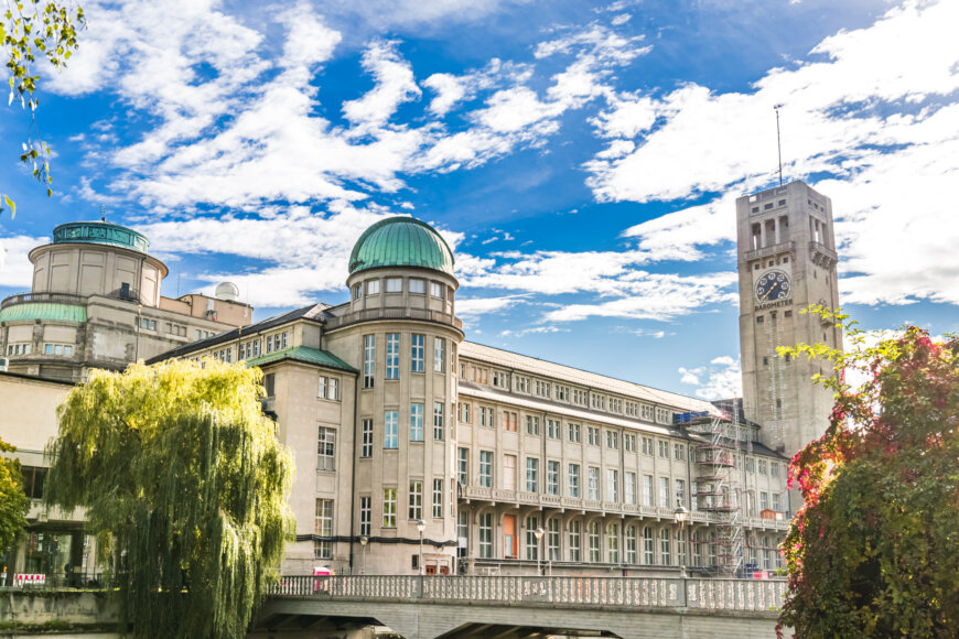 AdobeStock_475609268 AdobeStock_475609268