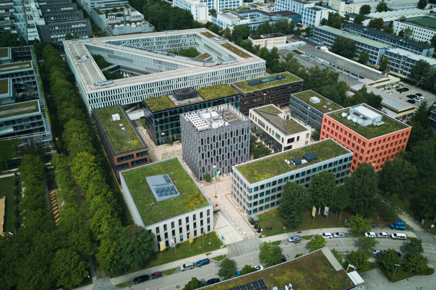 Moll Group Park Village Foto © Maximilian Freiburger Moll Group Park Village Foto © Maximilian Freiburger