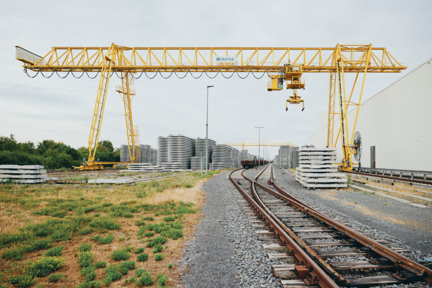 Moll Industries Moll Rail Außenaufnahmen Schwellenlager Foto © Lara Freiburger Moll Industries Moll Rail Außenaufnahmen Schwellenlager Foto © Lara Freiburger